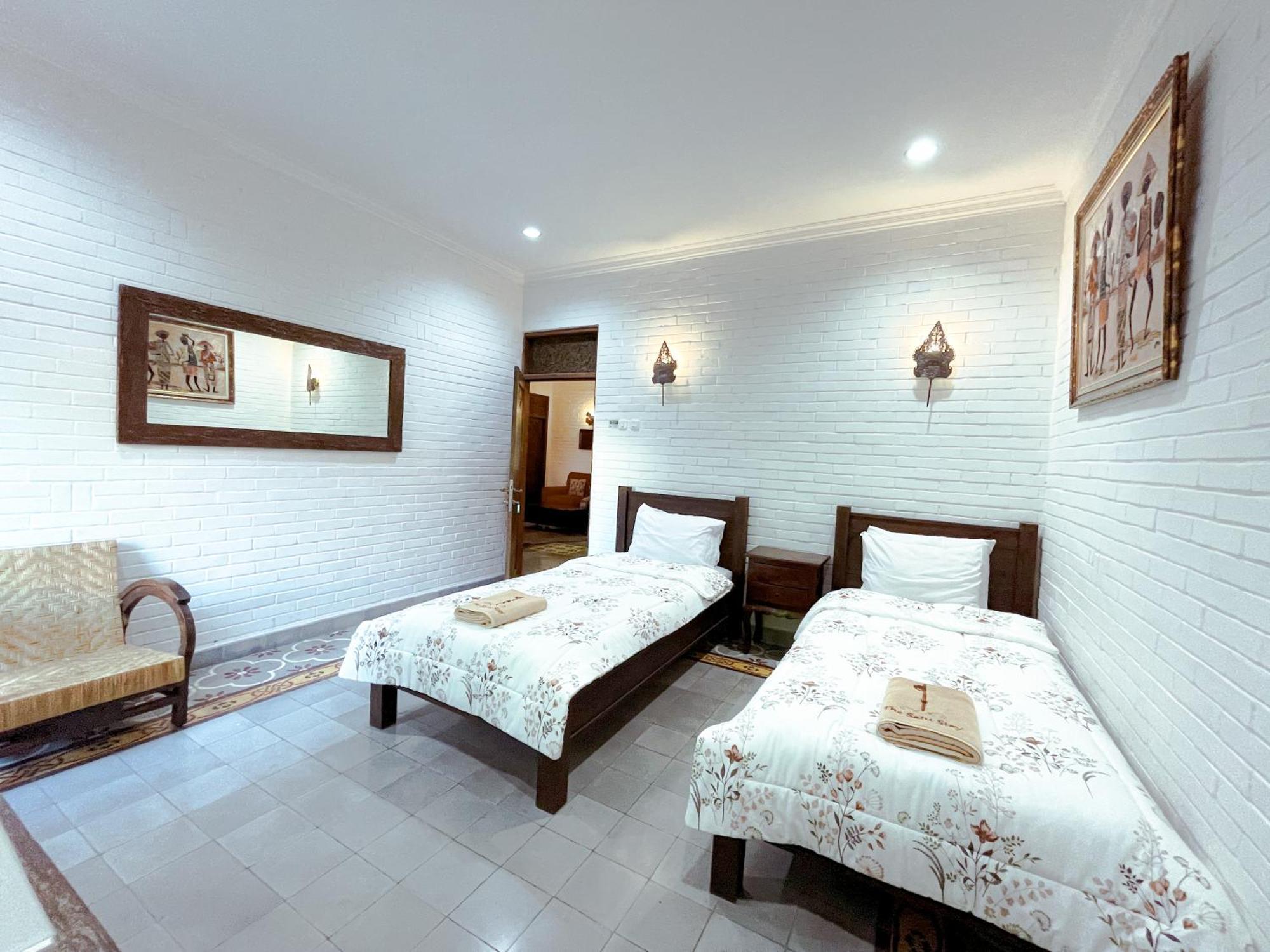 The Satu Stay Kayen Kejayan Exterior photo